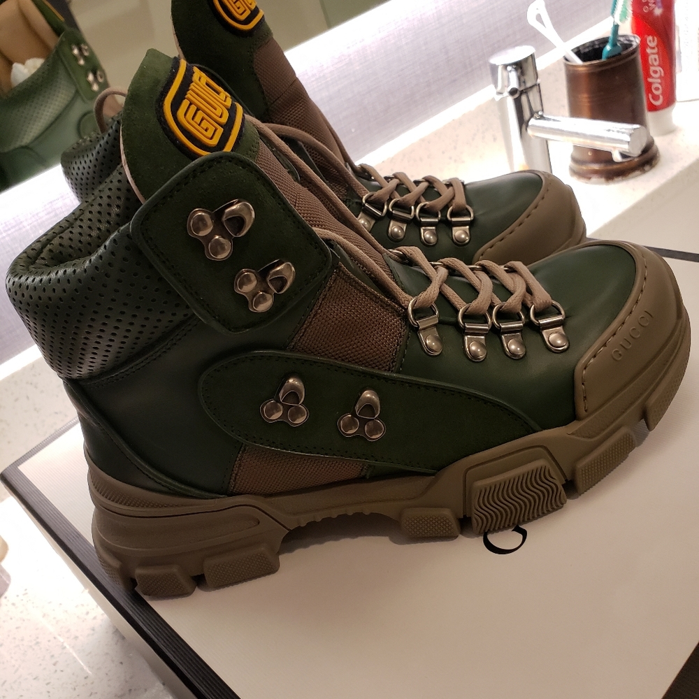 Authentic Gucci boots - Picture 5 of 9